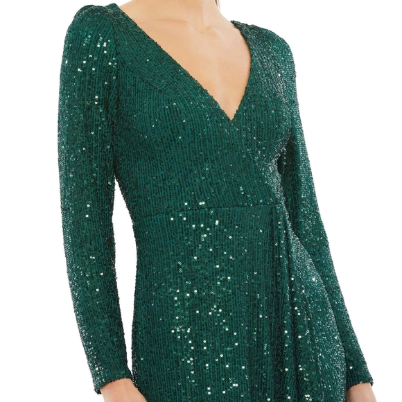 Mac Duggal Elegant Green Sequin Evening Dress Size 12 - Picture 3 of 3